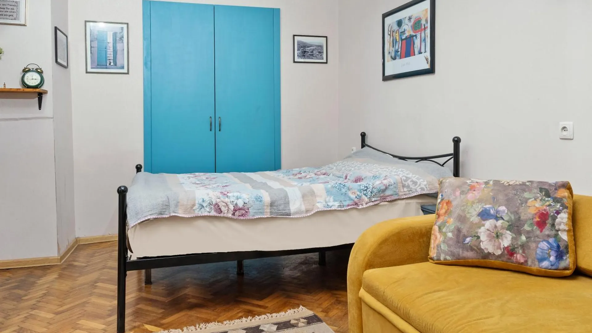 Stylish Studio Chikobava Street Heart Of Tbilisi